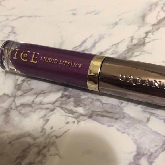 Urban Decay VICE liquid Lipstick - Picture 6 of 8